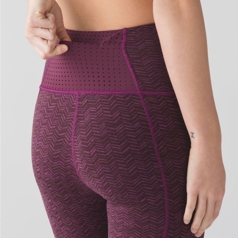 Lululemon Transcend Crop Plum Legging